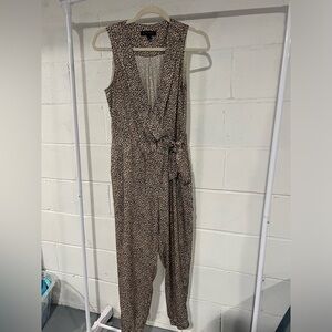 Banana Republic Cheetah Jumper size 2 Petite soft fabric